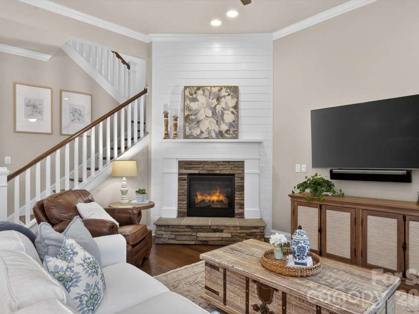 7712 Waverly Walk Avenue, Charlotte, NC 28277.  MLS# CAR4356681, YatesRealty ID 13246. 