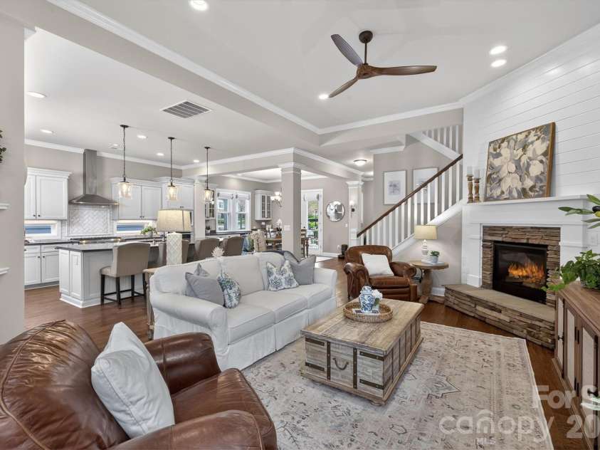 7712 Waverly Walk Avenue, Charlotte, NC 28277.  MLS# CAR4356681, YatesRealty ID 13246. 