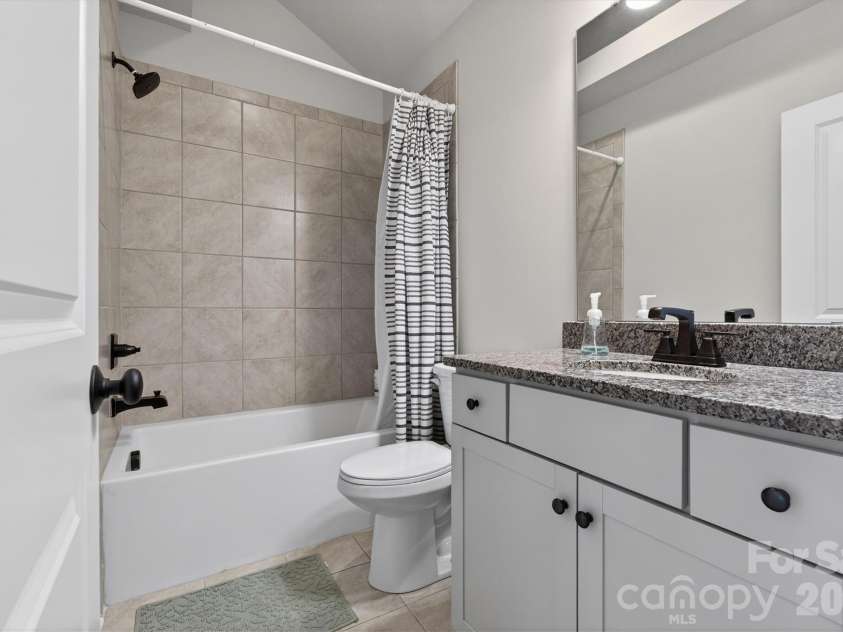 7712 Waverly Walk Avenue, Charlotte, NC 28277.  MLS# CAR4356681, YatesRealty ID 13246. 