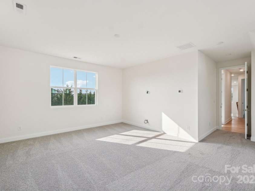 817 Terra Drive, Tega Cay, SC 29708.  MLS# CAR4195740, YatesRealty ID 13246. Bonus Room