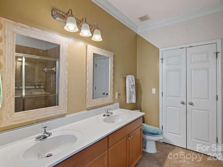 18742 Nautical Drive, Cornelius, NC 28031.  MLS# CAR4294486, YatesRealty ID 13247. 