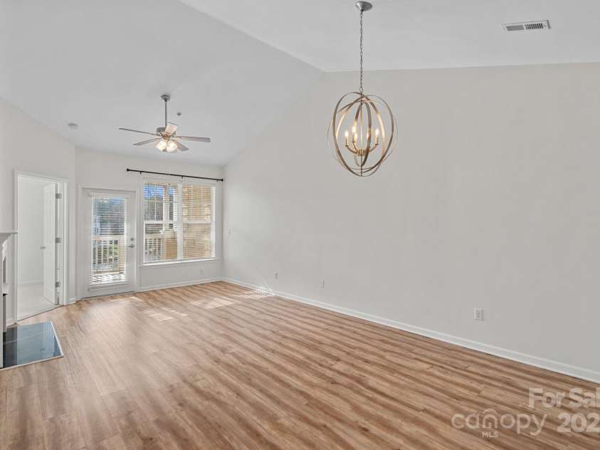 18742 Nautical Drive, Cornelius, NC 28031.  MLS# CAR4328729, YatesRealty ID 13247. 