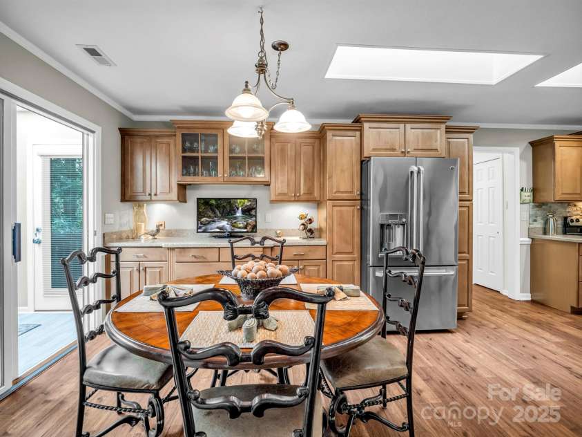 193 Downing Place, Lake Lure, NC 28746.  MLS# CAR4280208, YatesRealty ID 13248. 