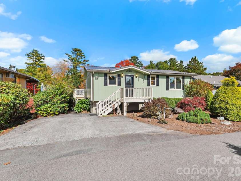 228 Snowshoe Loop, Newland, NC 28657.  MLS# CAR4311800, YatesRealty ID 13248. 