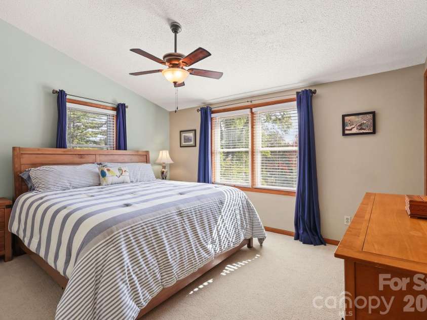 228 Snowshoe Loop, Newland, NC 28657.  MLS# CAR4311800, YatesRealty ID 13248. 