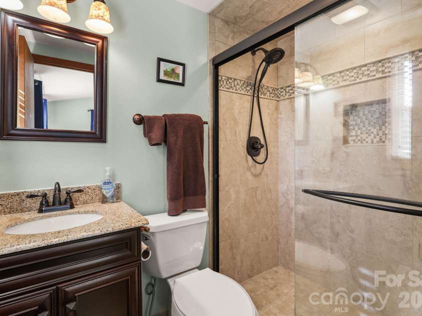 228 Snowshoe Loop, Newland, NC 28657.  MLS# CAR4311800, YatesRealty ID 13248. 