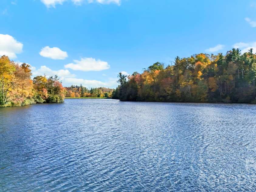 228 Snowshoe Loop, Newland, NC 28657.  MLS# CAR4311800, YatesRealty ID 13248. 
