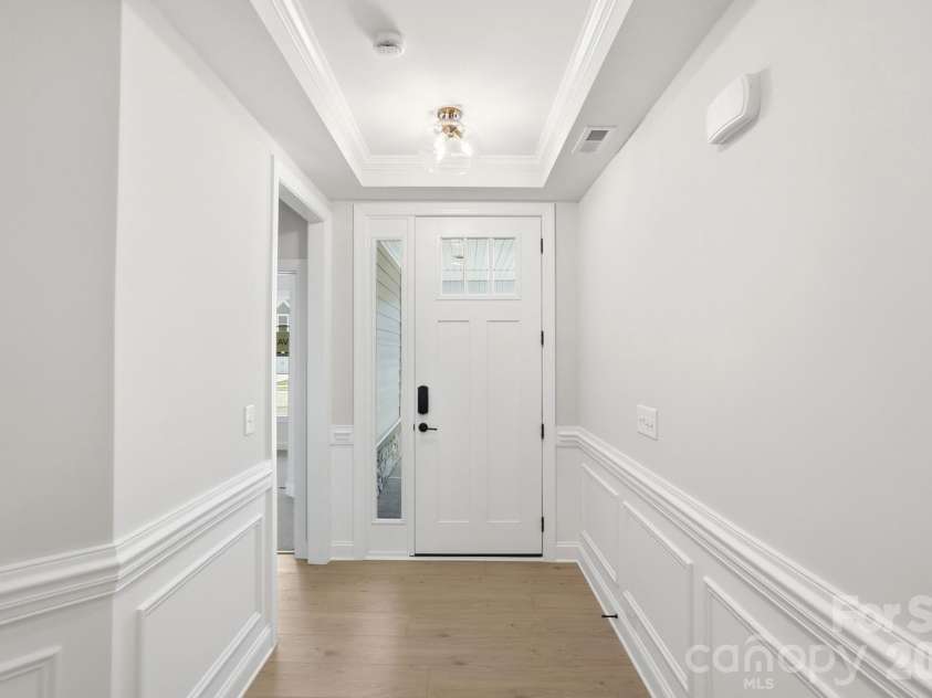 2038 Mantle Ridge Drive, Indian Trail, NC 28079.  MLS# CAR4368327, YatesRealty ID 13249. Entryway