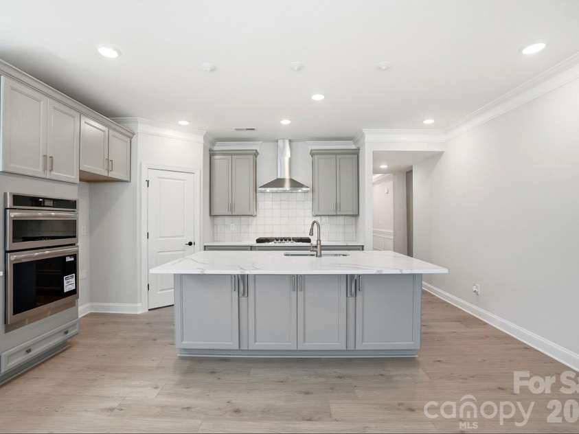 2038 Mantle Ridge Drive, Indian Trail, NC 28079.  MLS# CAR4368327, YatesRealty ID 13249. Kitchen
