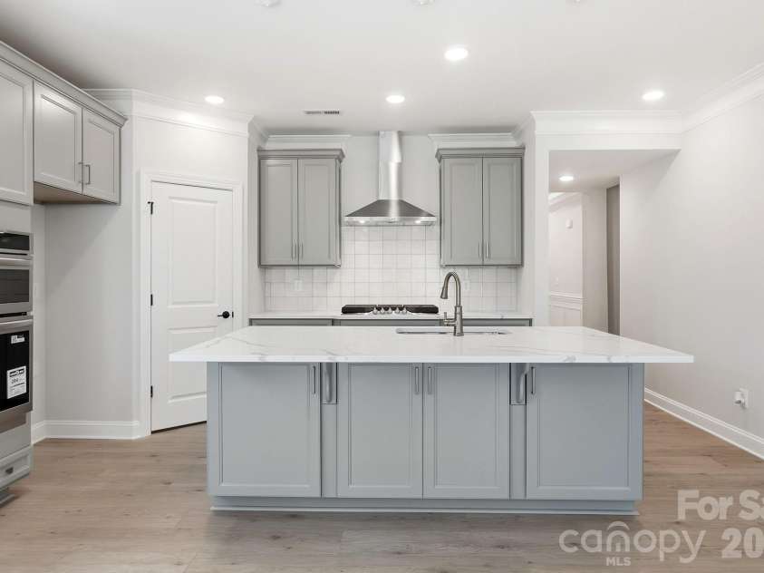 2038 Mantle Ridge Drive, Indian Trail, NC 28079.  MLS# CAR4368327, YatesRealty ID 13249. Kitchen