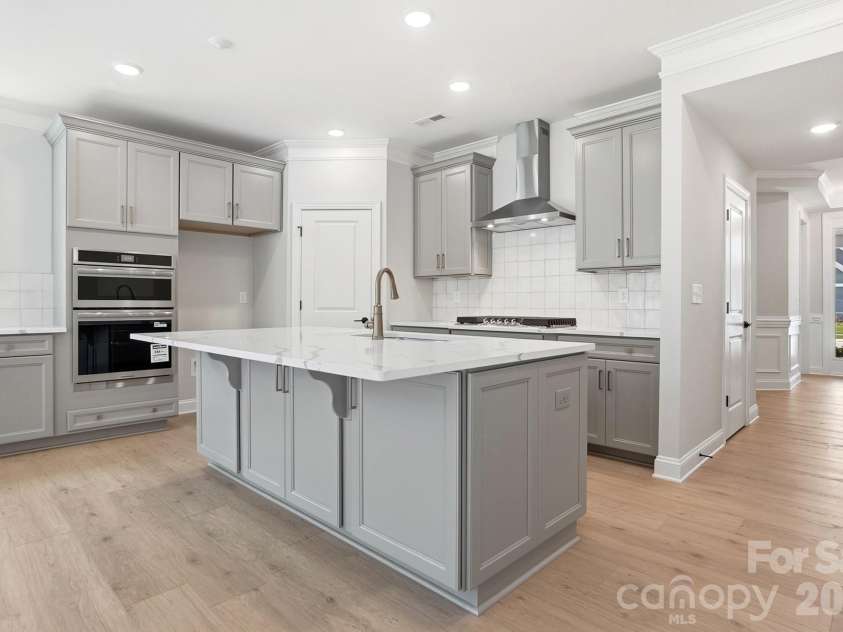 2038 Mantle Ridge Drive, Indian Trail, NC 28079.  MLS# CAR4368327, YatesRealty ID 13249. Kitchen