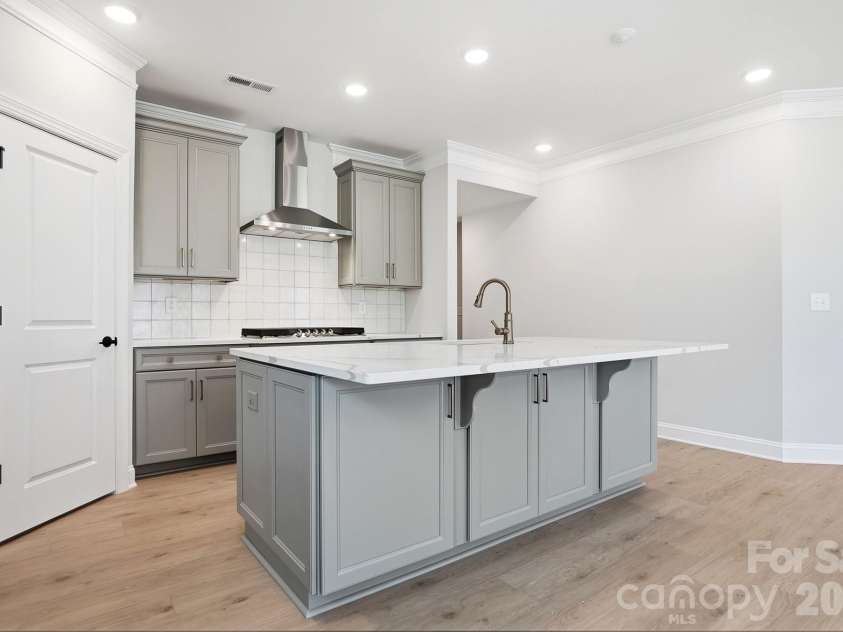 2038 Mantle Ridge Drive, Indian Trail, NC 28079.  MLS# CAR4368327, YatesRealty ID 13249. Kitchen