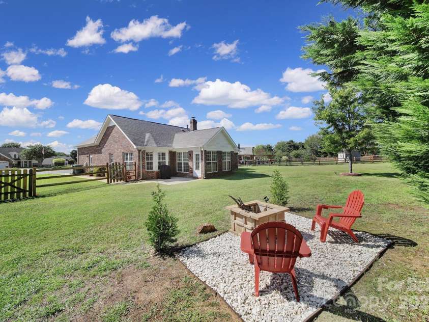 849 Treva Anne Drive, Concord, NC 28027.  MLS# CAR4300461, YatesRealty ID 13249. 