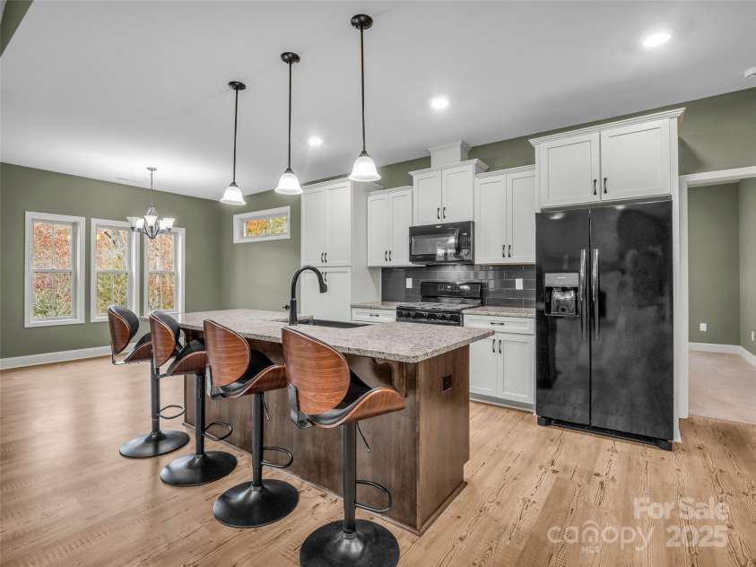 140 Cove Crest Drive, Rutherfordton, NC 28139.  MLS# CAR4321200, YatesRealty ID 1325. 