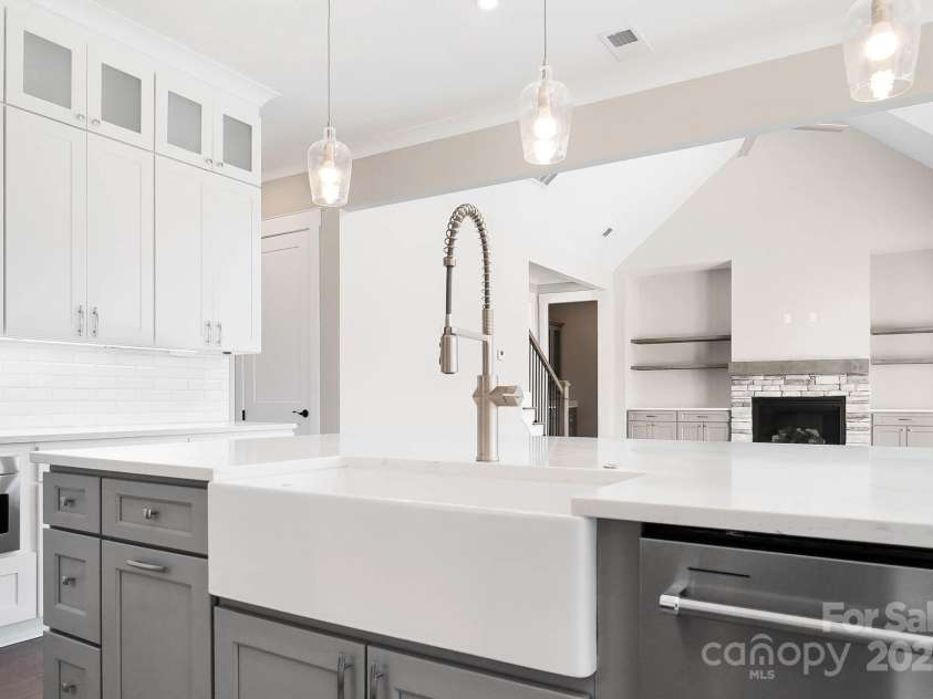 154 Fox Hunt Drive, Mooresville, NC 28117.  MLS# CAR4278407, YatesRealty ID 1325. 
