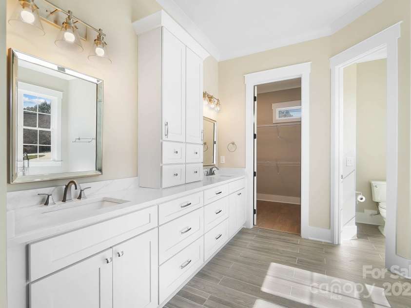 154 Fox Hunt Drive, Mooresville, NC 28117.  MLS# CAR4278407, YatesRealty ID 1325. 