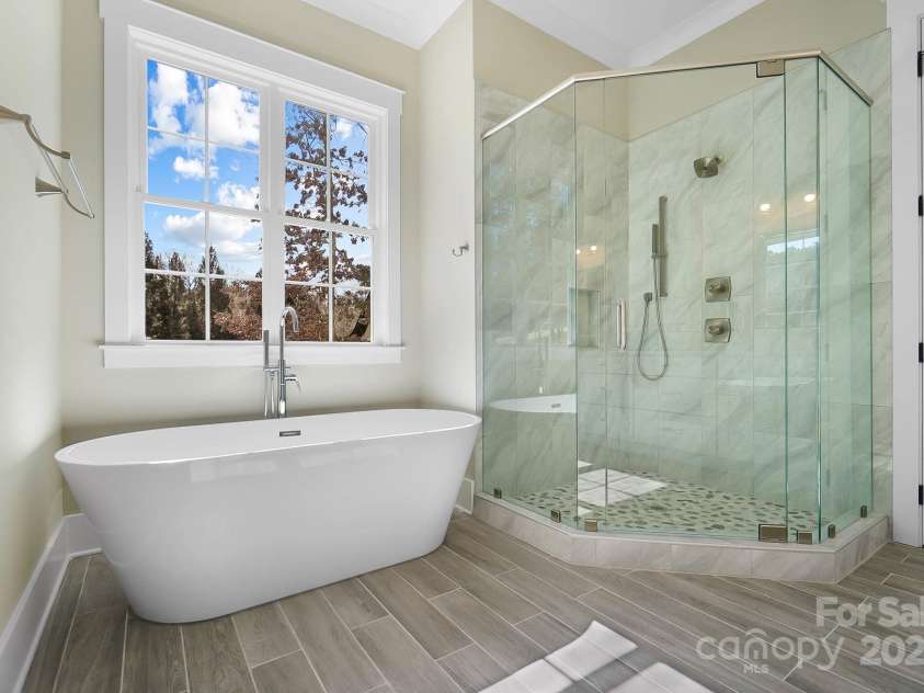 154 Fox Hunt Drive, Mooresville, NC 28117.  MLS# CAR4278407, YatesRealty ID 1325. 