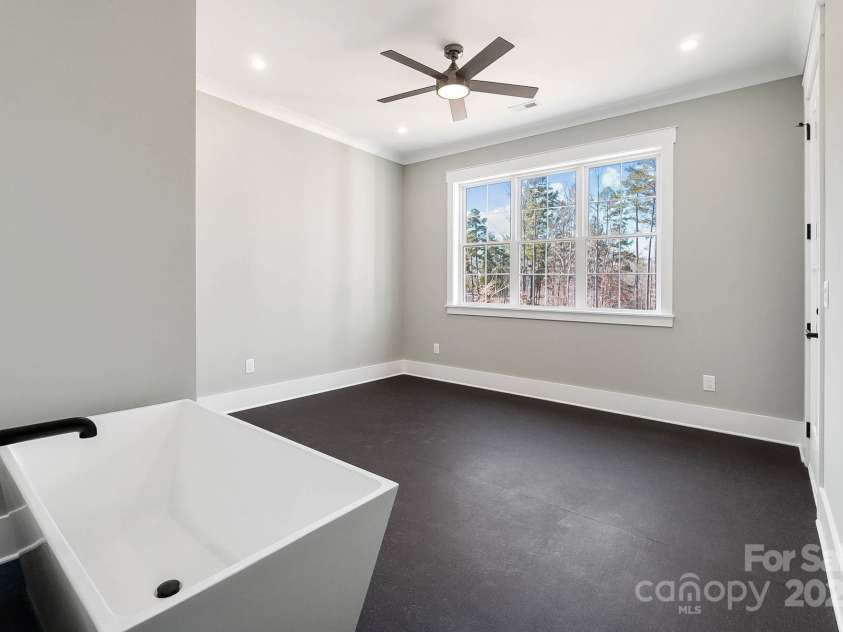154 Fox Hunt Drive, Mooresville, NC 28117.  MLS# CAR4278407, YatesRealty ID 1325. 