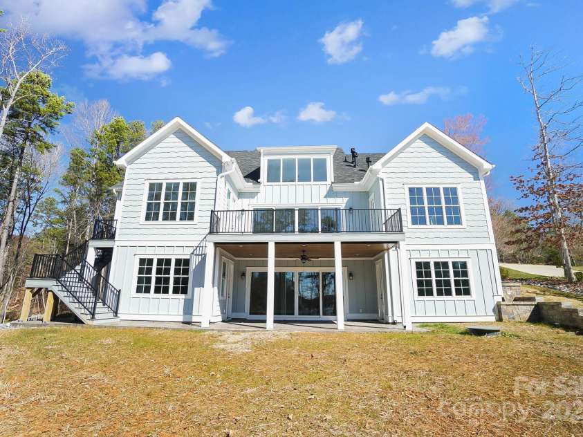 154 Fox Hunt Drive, Mooresville, NC 28117.  MLS# CAR4278407, YatesRealty ID 1325. 