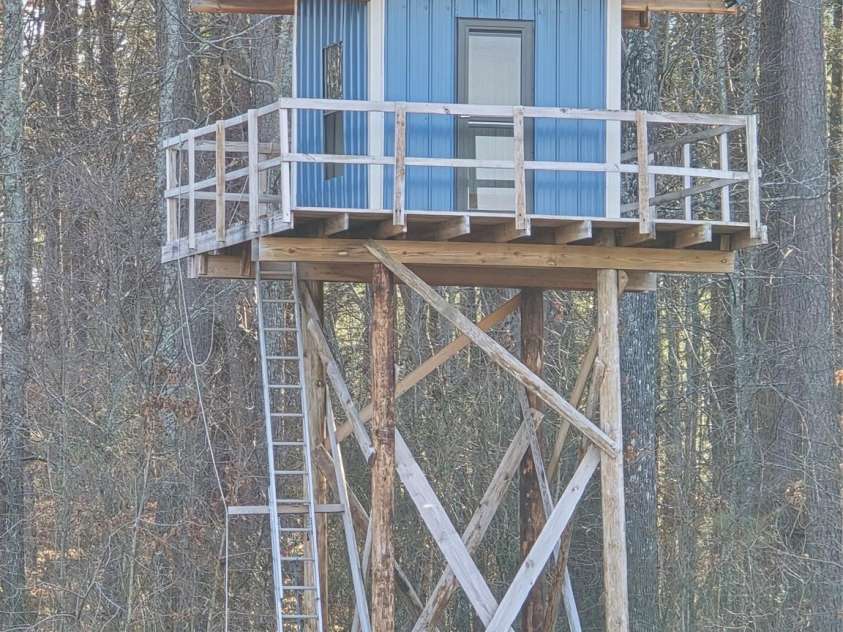 2510 Lentz Road, China Grove, NC 28023.  MLS# CAR4219428, YatesRealty ID 13250. Tree House/Deer Stand
