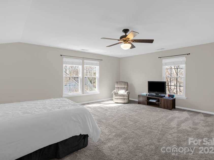 2010 Hollyhedge Lane, Indian Trail, NC 28079.  MLS# CAR4227208, YatesRealty ID 13253. 