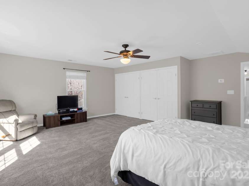 2010 Hollyhedge Lane, Indian Trail, NC 28079.  MLS# CAR4227208, YatesRealty ID 13253. 