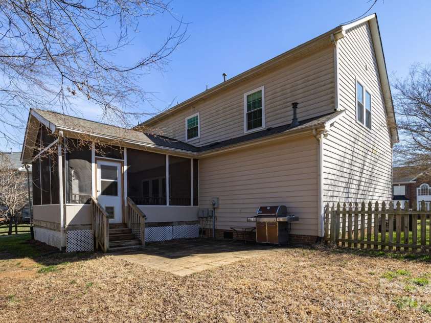 2010 Hollyhedge Lane, Indian Trail, NC 28079.  MLS# CAR4227208, YatesRealty ID 13253. 