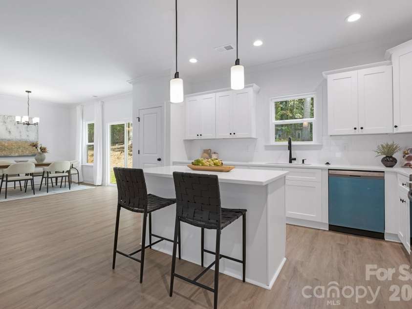 5549 Manning Road, Charlotte, NC 28269.  MLS# CAR4368072, YatesRealty ID 13253. Representation