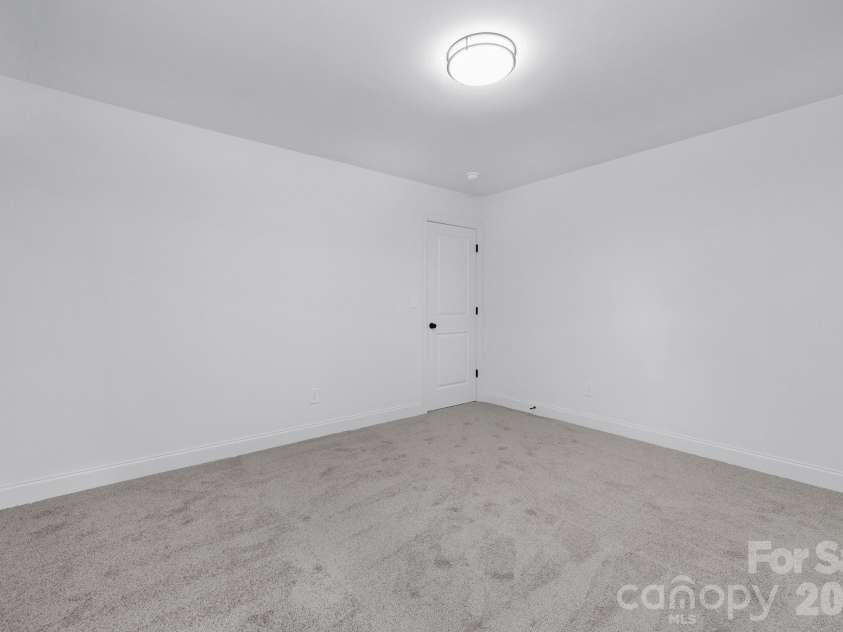 5549 Manning Road, Charlotte, NC 28269.  MLS# CAR4368072, YatesRealty ID 13253. Representation