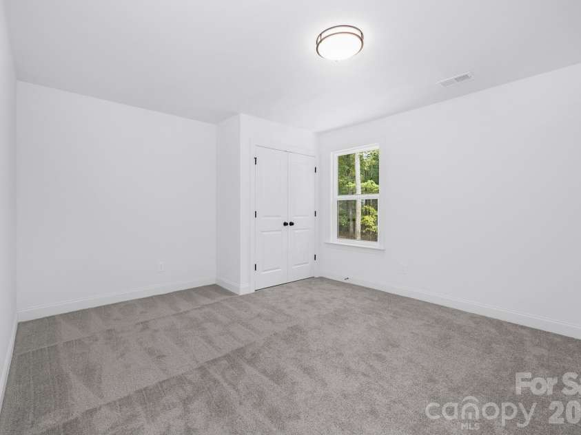 5549 Manning Road, Charlotte, NC 28269.  MLS# CAR4368072, YatesRealty ID 13253. Representation