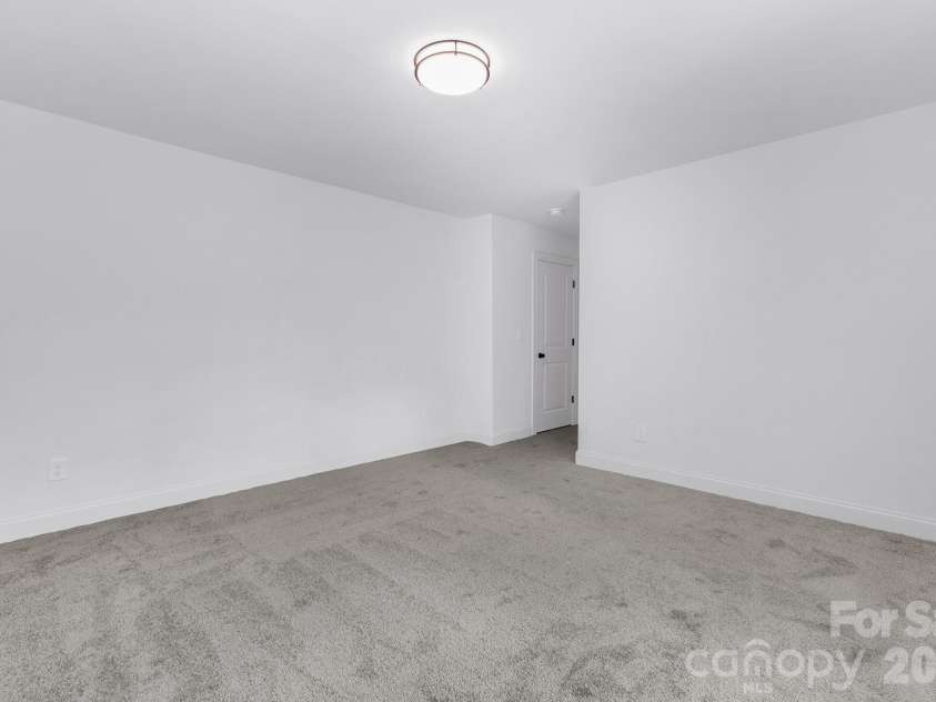 5549 Manning Road, Charlotte, NC 28269.  MLS# CAR4368072, YatesRealty ID 13253. Representation