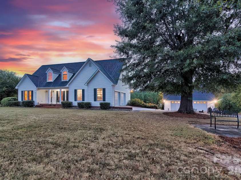 176 Griffin Road, Pageland, SC 29728.  MLS# CAR4307354, YatesRealty ID 13254. 