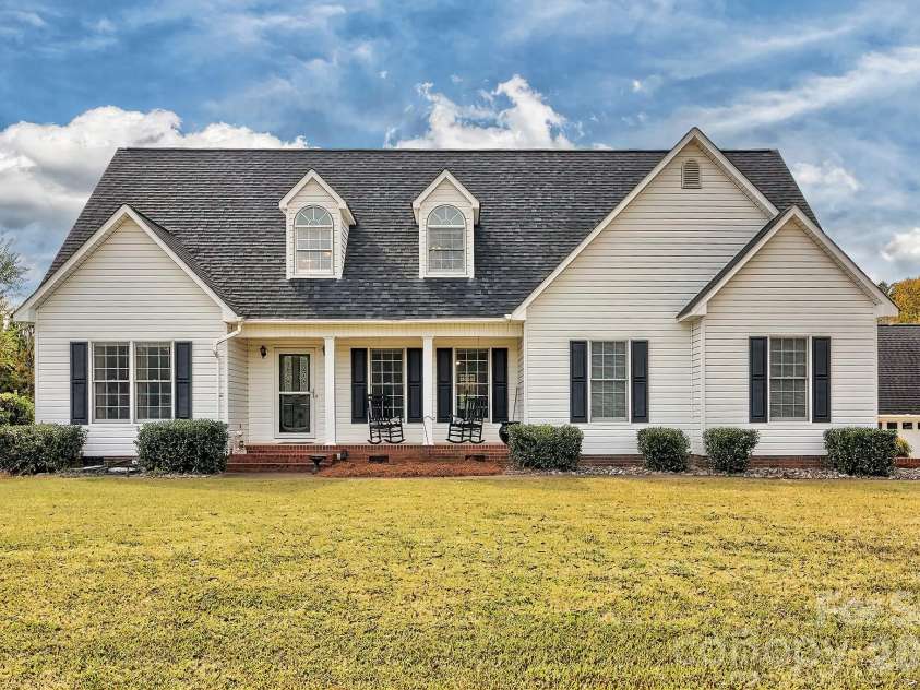 176 Griffin Road, Pageland, SC 29728.  MLS# CAR4307354, YatesRealty ID 13254. 