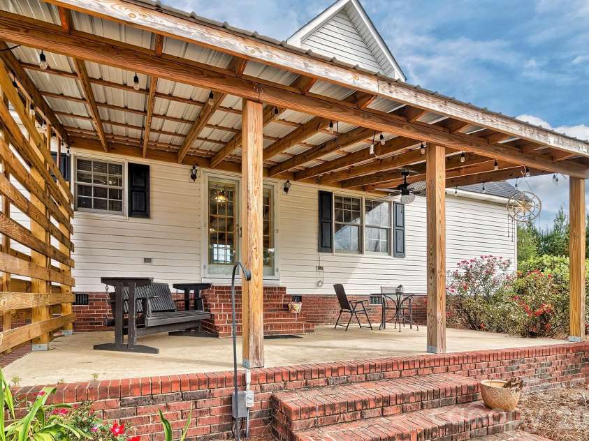 176 Griffin Road, Pageland, SC 29728.  MLS# CAR4307354, YatesRealty ID 13254. 
