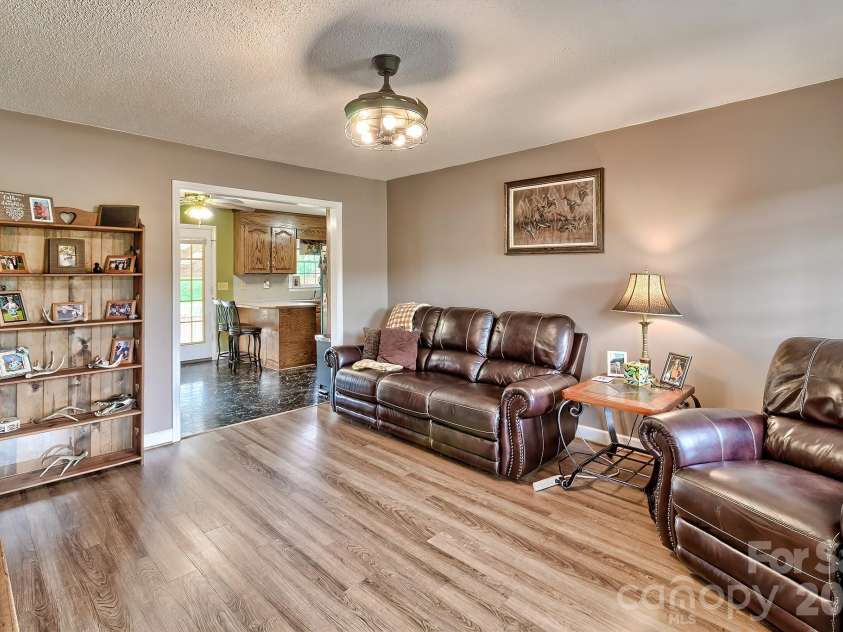 176 Griffin Road, Pageland, SC 29728.  MLS# CAR4307354, YatesRealty ID 13254. 