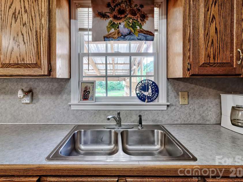 176 Griffin Road, Pageland, SC 29728.  MLS# CAR4307354, YatesRealty ID 13254. 