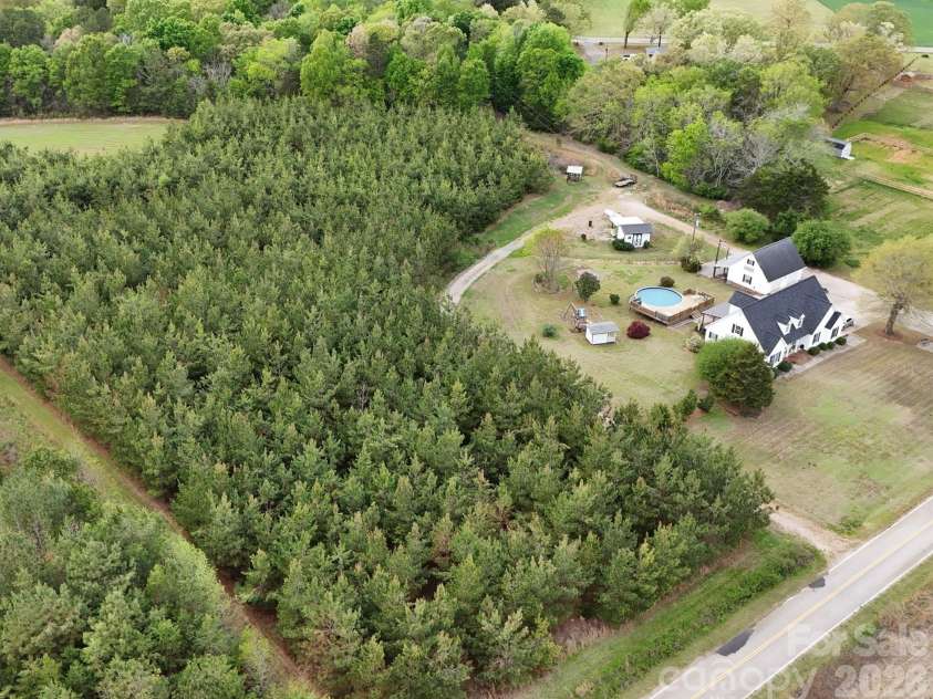 176 Griffin Road, Pageland, SC 29728.  MLS# CAR4307354, YatesRealty ID 13254. 