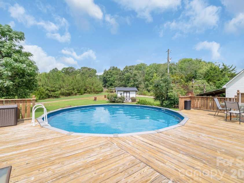 176 Griffin Road, Pageland, SC 29728.  MLS# CAR4307354, YatesRealty ID 13254. 