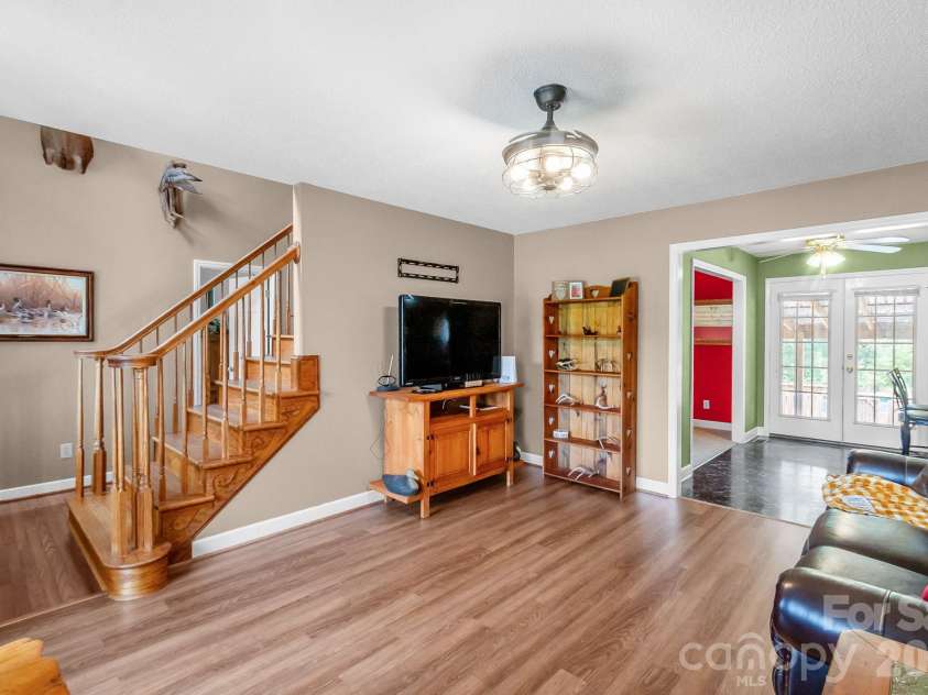 176 Griffin Road, Pageland, SC 29728.  MLS# CAR4307354, YatesRealty ID 13254. 