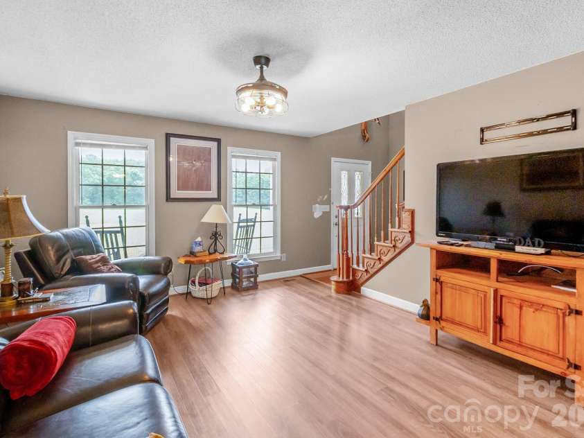 176 Griffin Road, Pageland, SC 29728.  MLS# CAR4307354, YatesRealty ID 13254. 