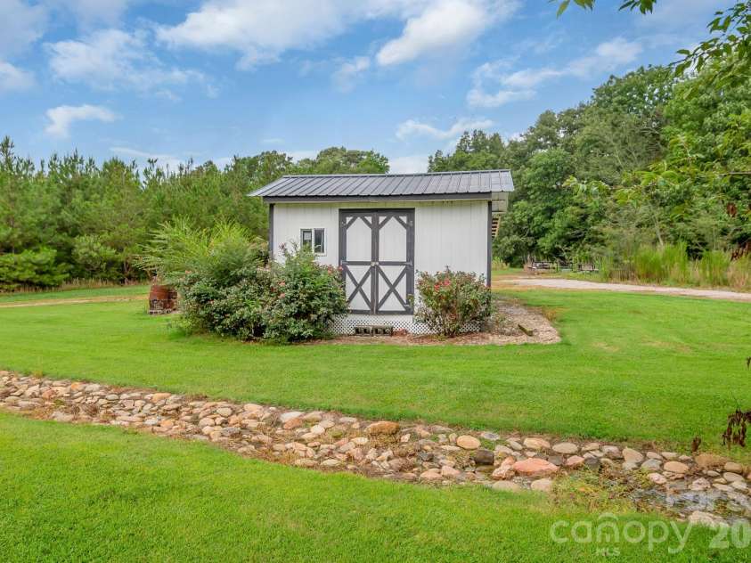176 Griffin Road, Pageland, SC 29728.  MLS# CAR4307354, YatesRealty ID 13254. 