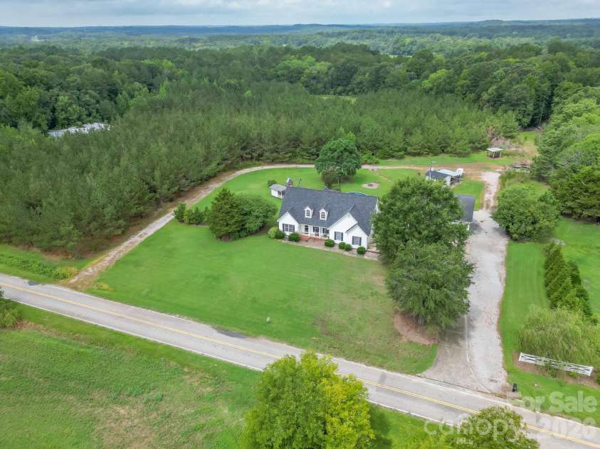 176 Griffin Road, Pageland, SC 29728.  MLS# CAR4307354, YatesRealty ID 13254. 