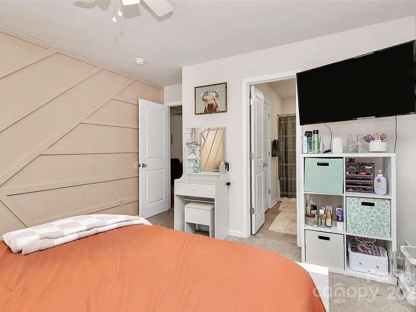 9203 Mackinaw Drive, Gastonia, NC 28056.  MLS# CAR4221927, YatesRealty ID 13254. Bedroom #4 (door connection to main bath)