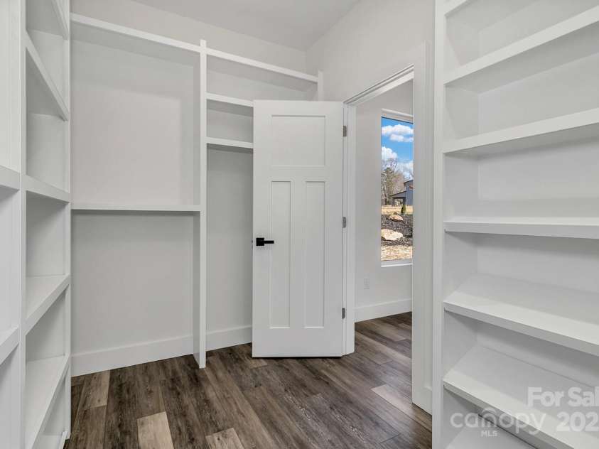 97 Scott Meadows Drive, Asheville, NC 28806.  MLS# CAR4238193, YatesRealty ID 13255. 