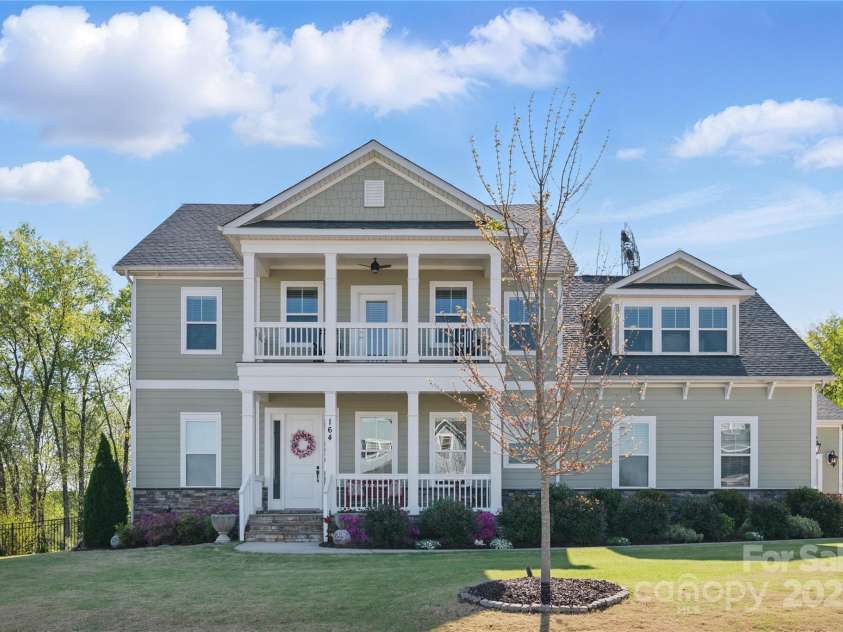164 Riverstone Drive, Davidson, NC 28036.  MLS# CAR4245511, YatesRealty ID 13256. 