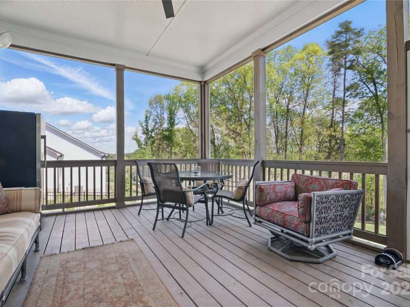 164 Riverstone Drive, Davidson, NC 28036.  MLS# CAR4245511, YatesRealty ID 13256. 