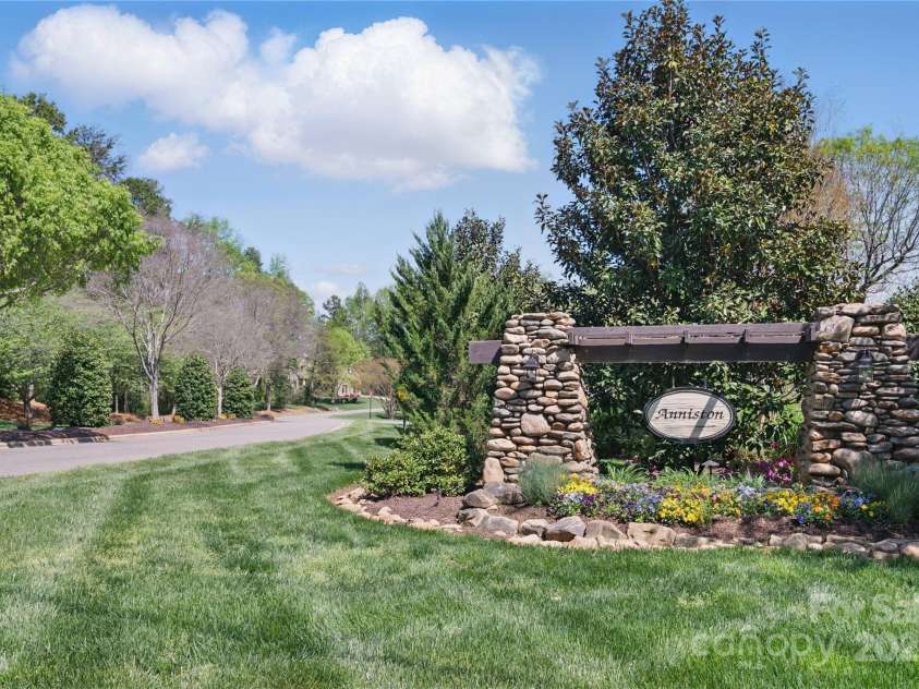 164 Riverstone Drive, Davidson, NC 28036.  MLS# CAR4245511, YatesRealty ID 13256. 