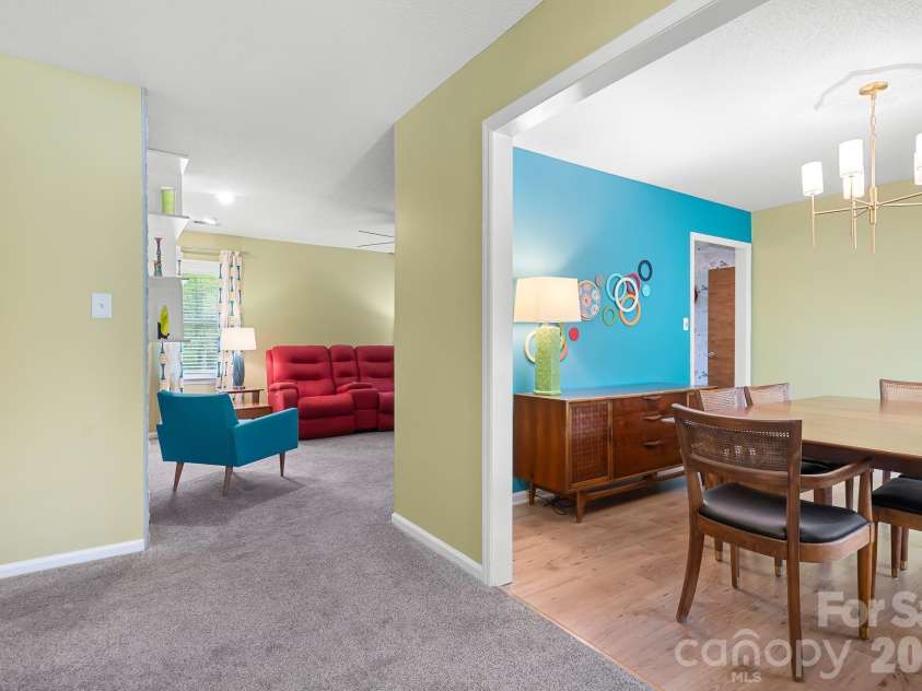 676 Sunridge Drive, Lincolnton, NC 28092.  MLS# CAR4368519, YatesRealty ID 13256. 
