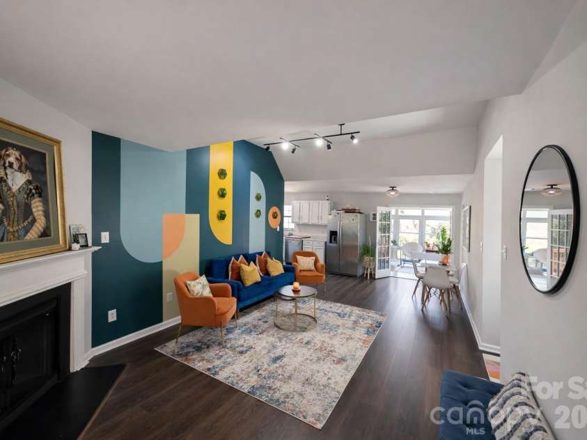 5812 Stone Bluff Court, Charlotte, NC 28214.  MLS# CAR4369652, YatesRealty ID 13257. 