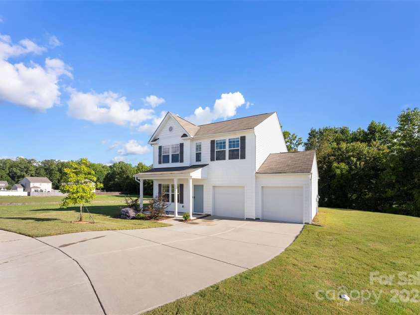 548 Dutch White Drive, Clover, SC 29710.  MLS# CAR4248926, YatesRealty ID 13258. 